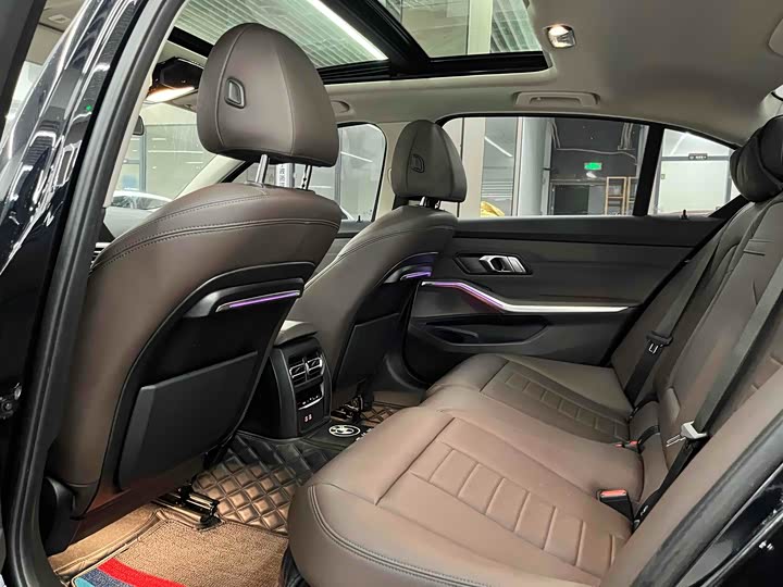 Фото 6 - BMW 3 Series