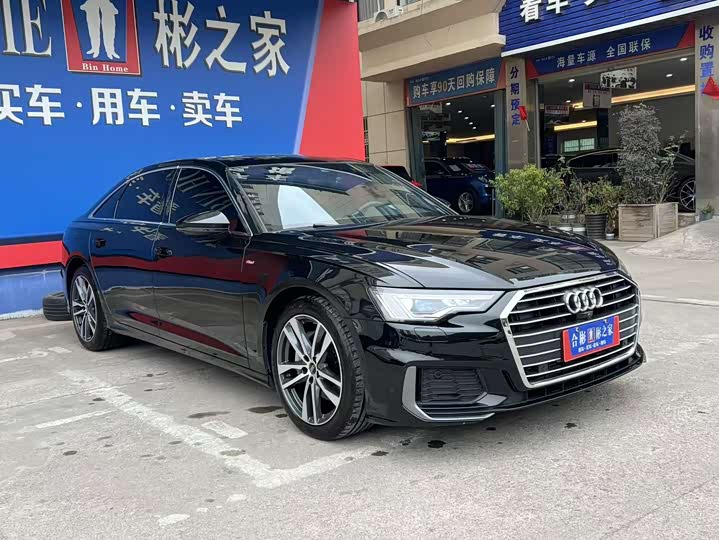 Фото 2 - Audi A6L