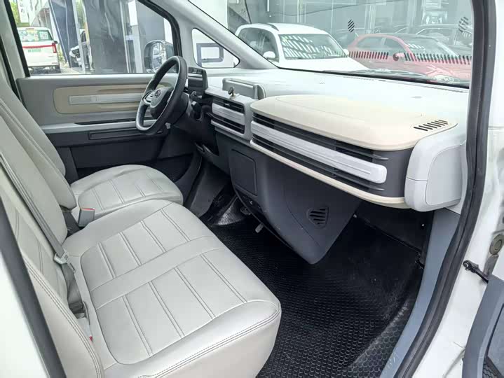 Фото 7 - Maxus Dana V1