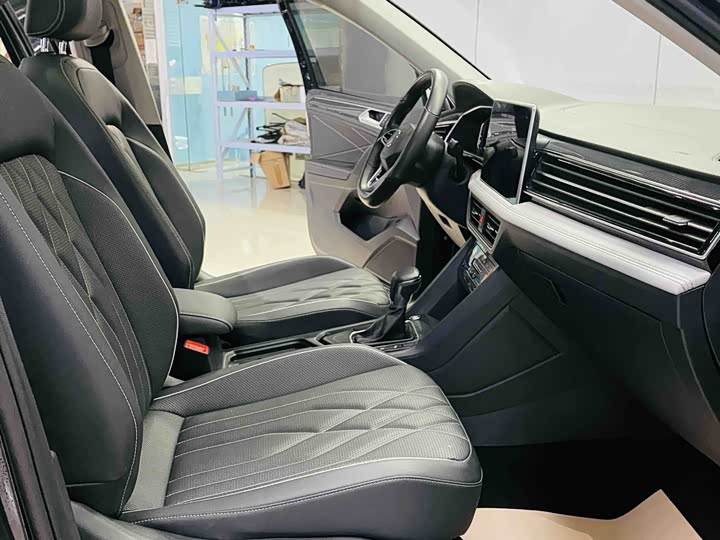 Фото 6 - Volkswagen Tiguan L Pro