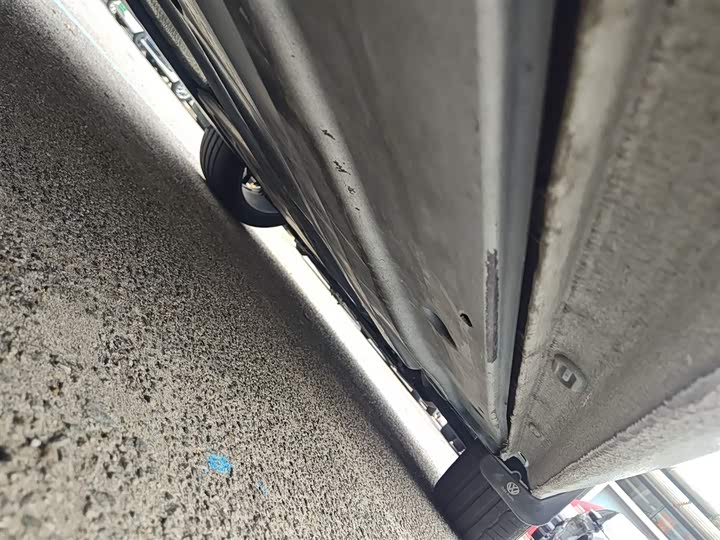 Фото 2 - Volkswagen Sagitar L