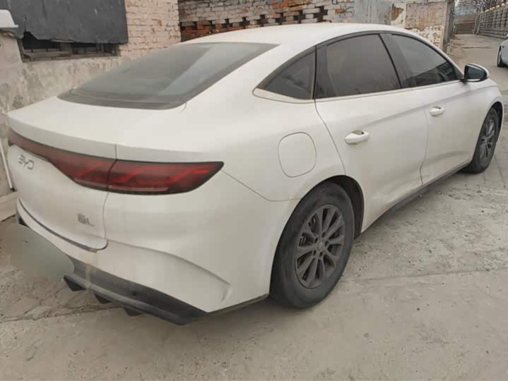 Фото 3 - BYD Qin L