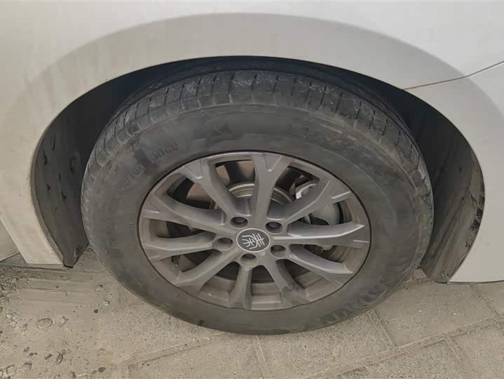 Фото 6 - BYD Qin L