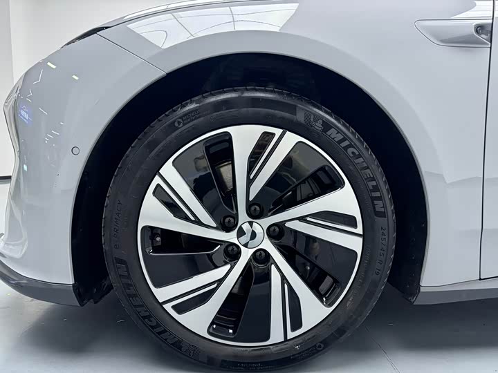 Фото 4 - Nio ET5