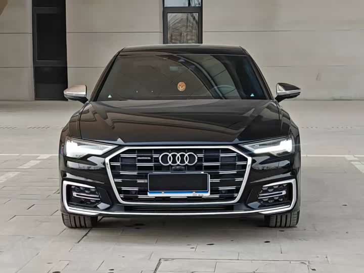 Фото 2 - Audi A6L