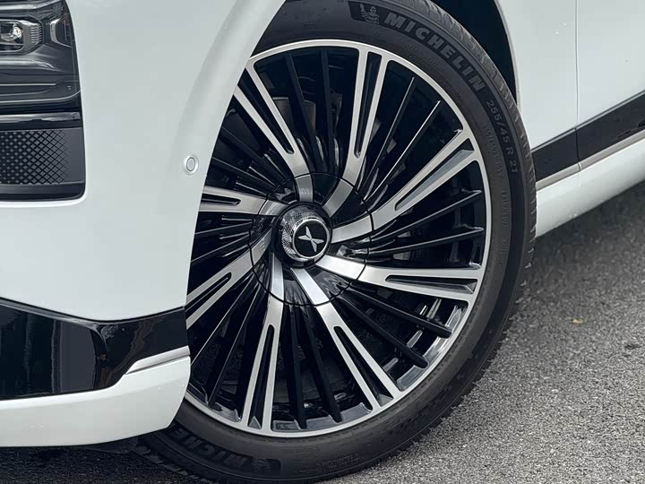 Фото 5 - XPeng G9