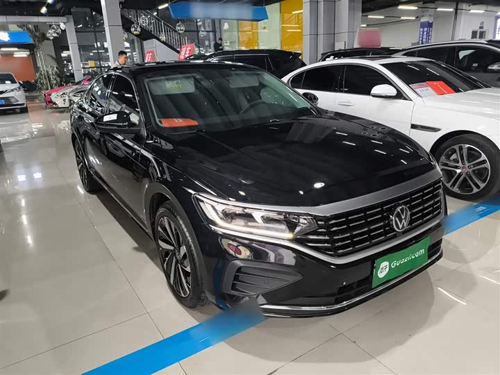 Фото 4 - Volkswagen Passat