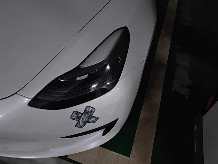 Фото 5 - Tesla Model 3