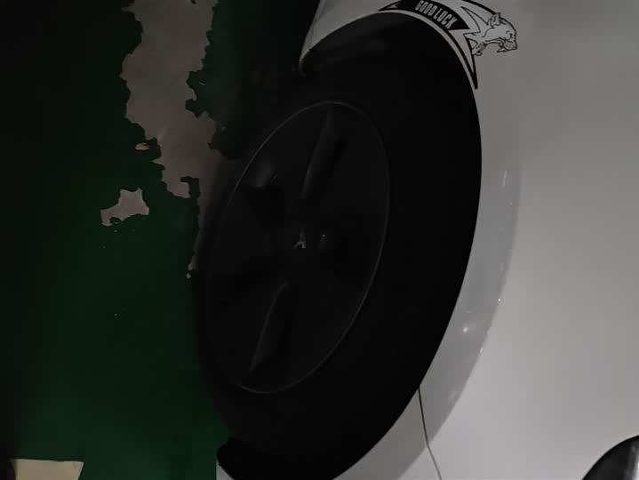 Фото 6 - Tesla Model 3