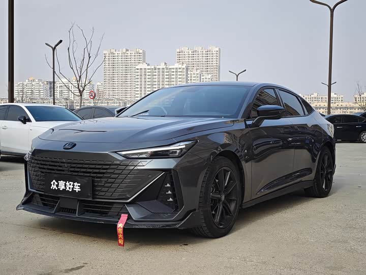 Фото 1 - Changan UNI-V