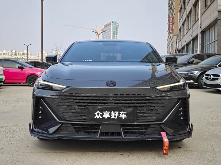 Фото 2 - Changan UNI-V