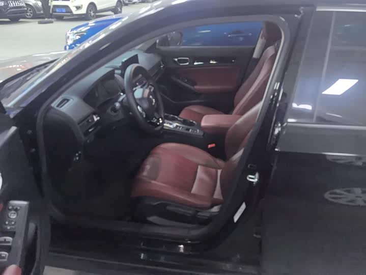 Фото 9 - Honda Civic