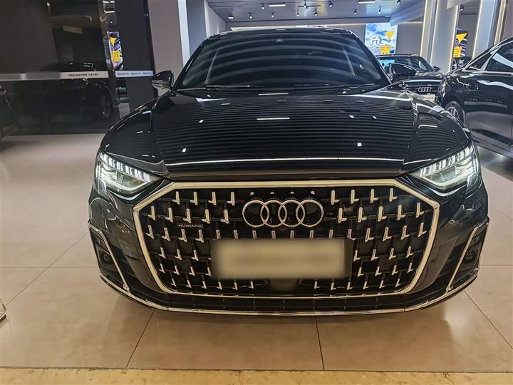 Фото 6 - Audi A8