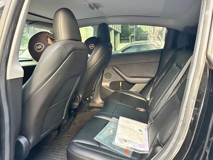 Фото 4 - Tesla Model Y