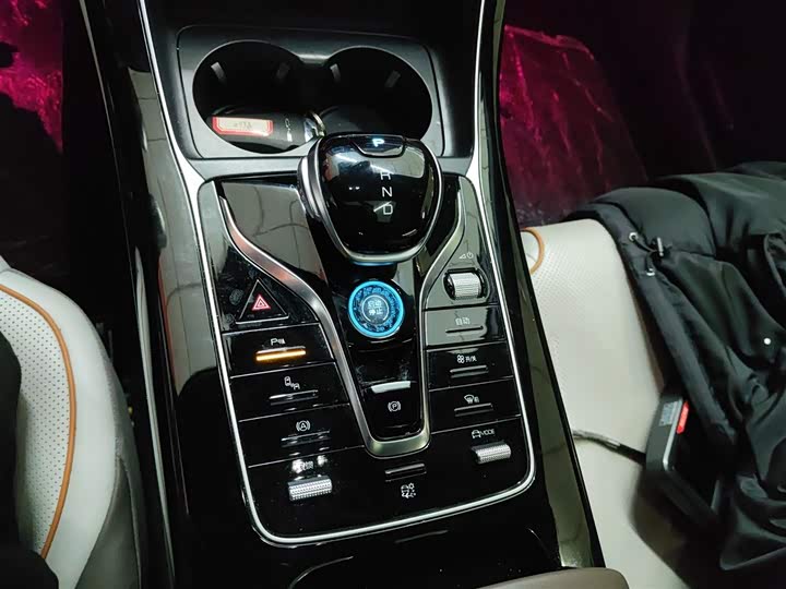 Фото 6 - BYD Qin Plus