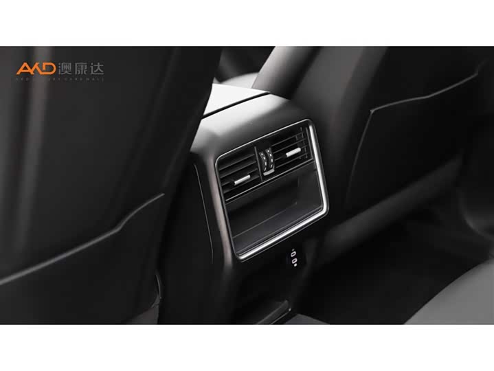 Фото 9 - Porsche Cayenne Hybrid