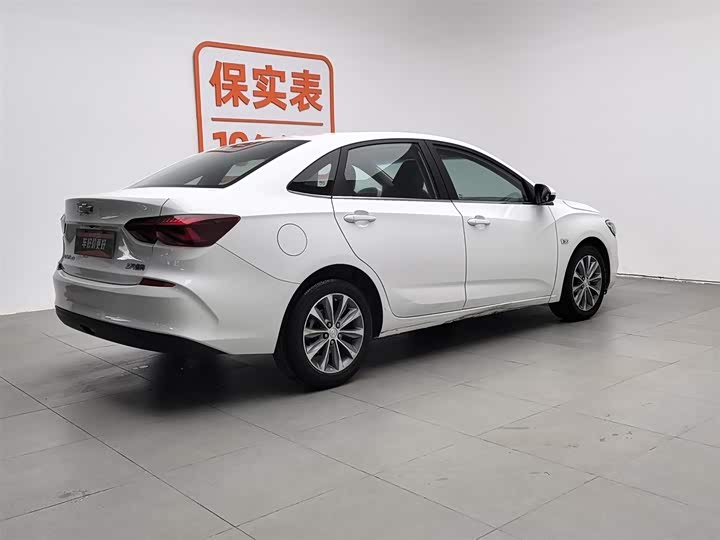 Фото 2 - Chevrolet Monza