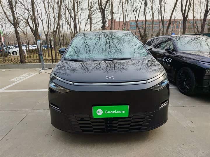 Фото 3 - XPeng X9