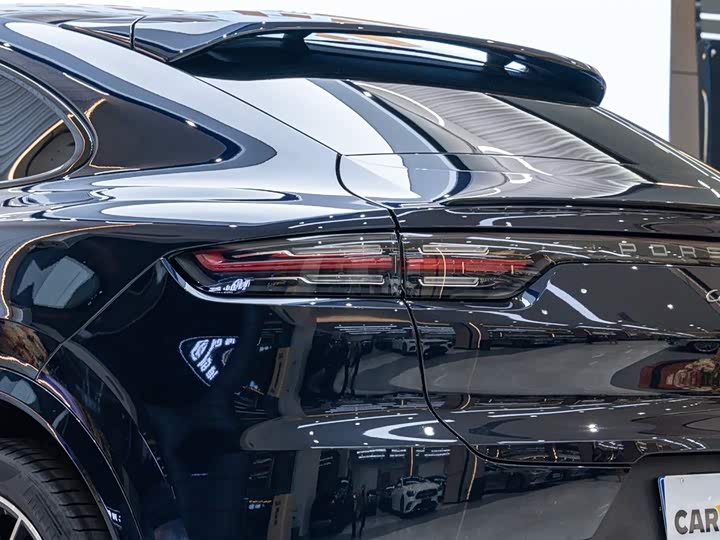 Фото 2 - Porsche Cayenne