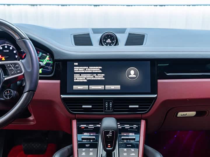 Фото 7 - Porsche Cayenne