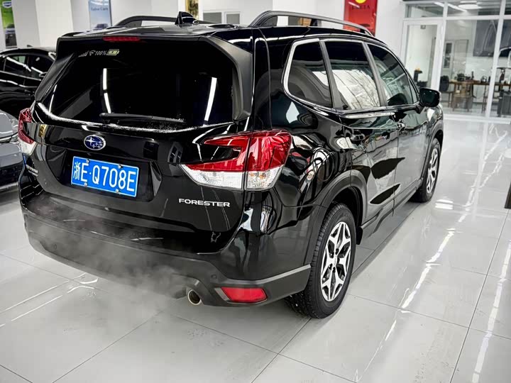 Фото 6 - Subaru Forester