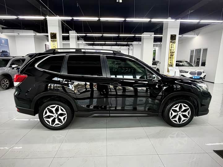 Фото 7 - Subaru Forester