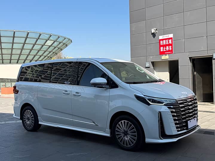 Фото 3 - Maxus G10