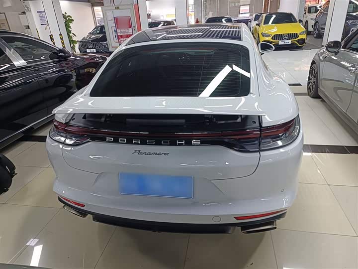 Фото 6 - Porsche Panamera