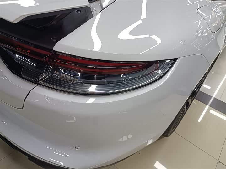 Фото 8 - Porsche Panamera