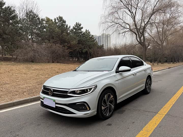 Фото 1 - Volkswagen Bora