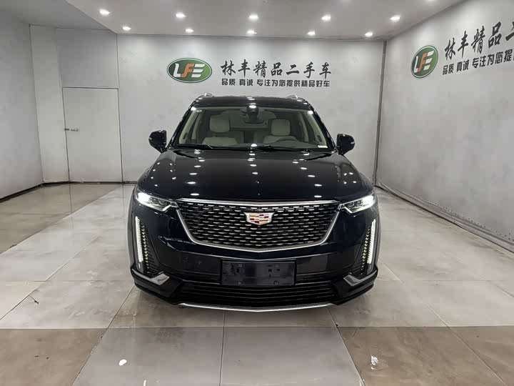 Фото 2 - Cadillac XT6