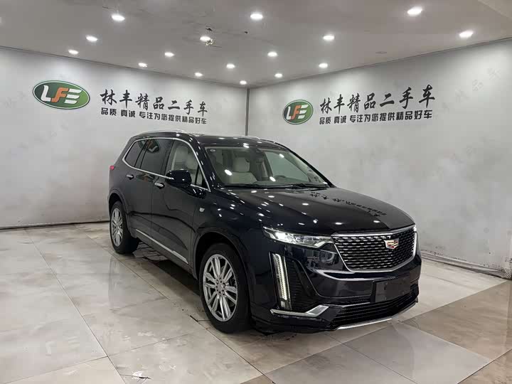 Фото 3 - Cadillac XT6