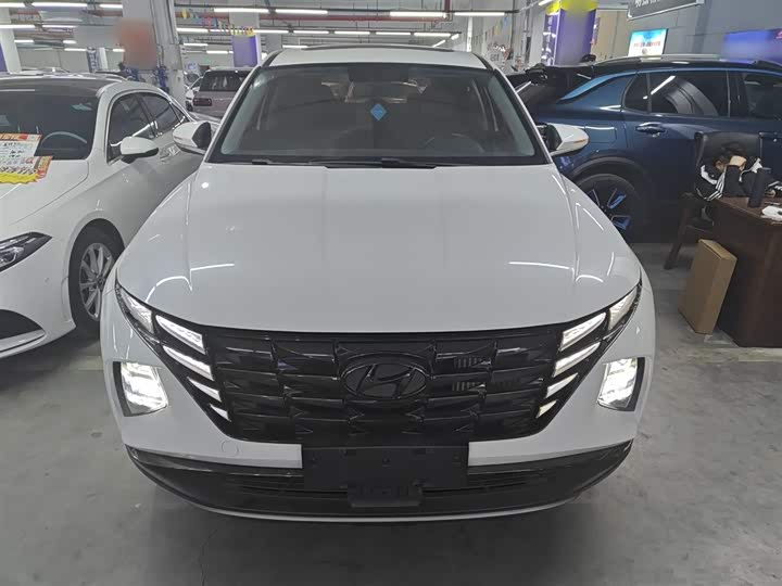 Фото 3 - Hyundai Tucson L