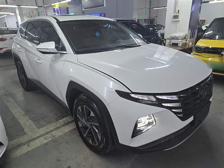 Фото 4 - Hyundai Tucson L