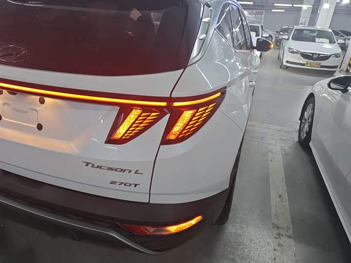 Фото 8 - Hyundai Tucson L