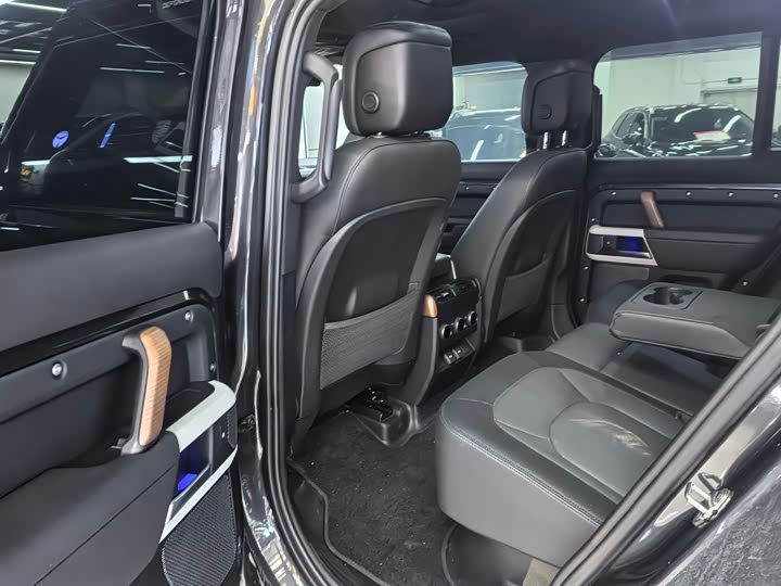 Фото 3 - Land Rover Defender