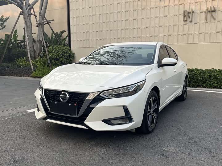 Фото 1 - Nissan Sylphy