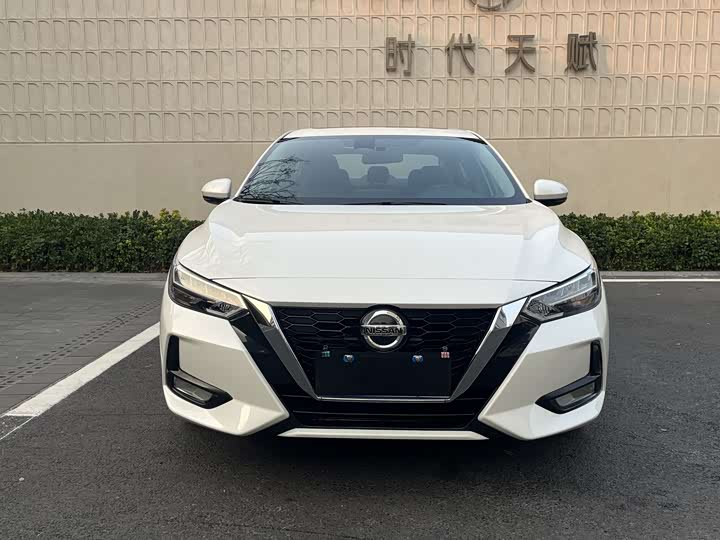 Фото 2 - Nissan Sylphy