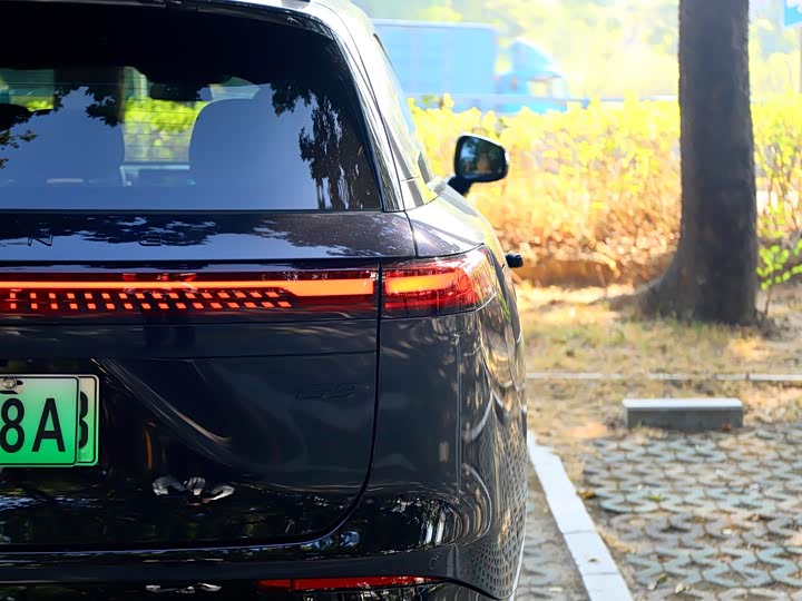 Фото 8 - XPeng G9