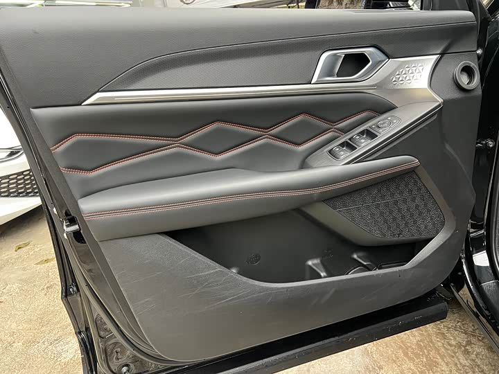 Фото 5 - Haval F7 (Monster)