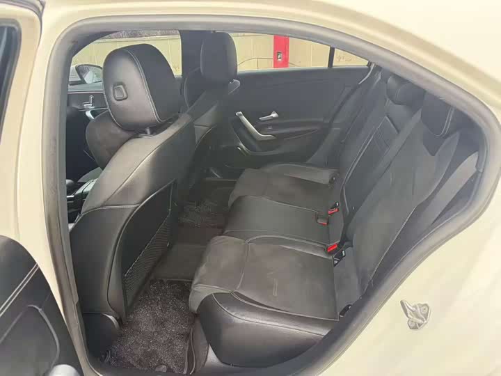 Фото 4 - Mercedes-Benz A-Class