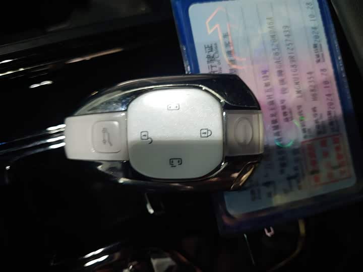 Фото 9 - GAC Trumpchi M8