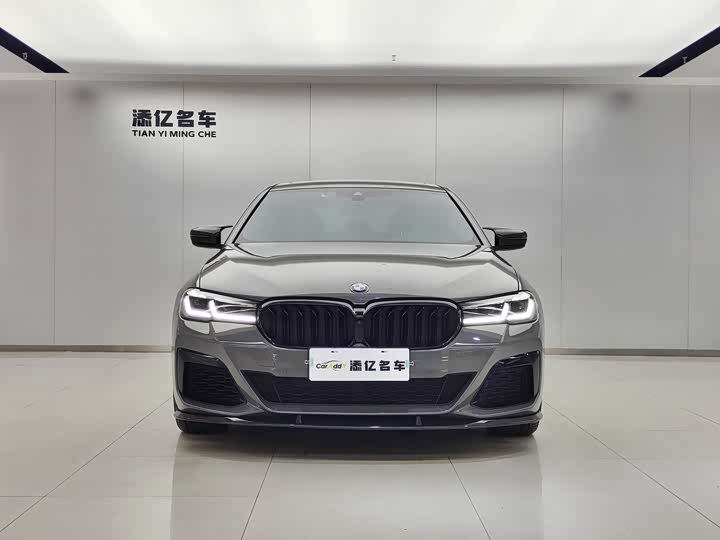 Фото 2 - BMW 5 Series