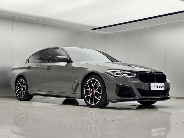 Фото 3 - BMW 5 Series