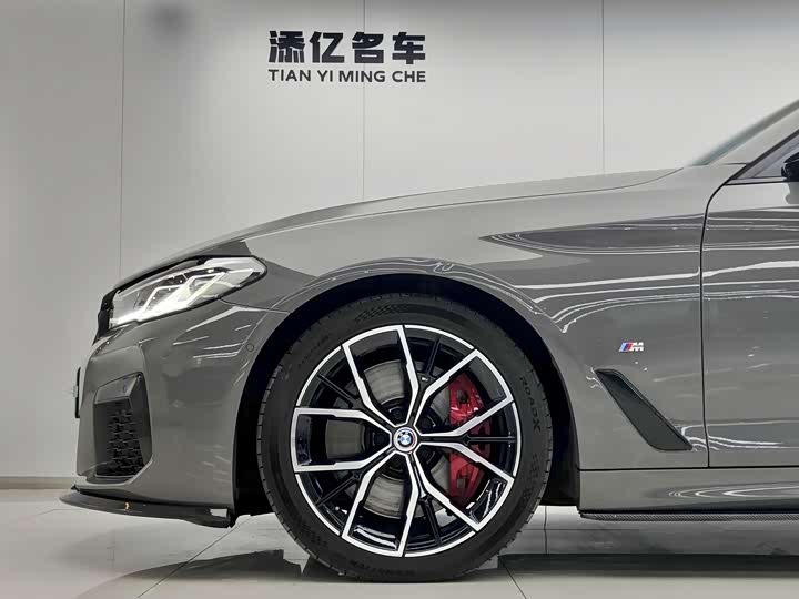 Фото 6 - BMW 5 Series