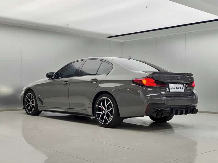 Фото 8 - BMW 5 Series