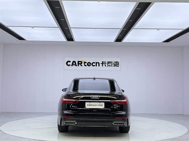 Фото 4 - Audi A6L