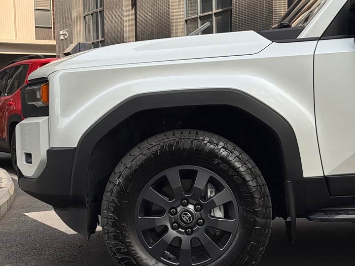 Фото 3 - Toyota Prado