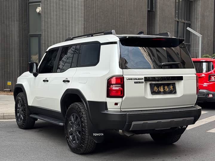 Фото 5 - Toyota Prado