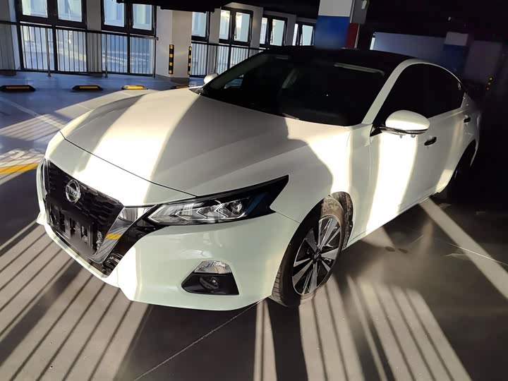 Фото 2 - Nissan Teana